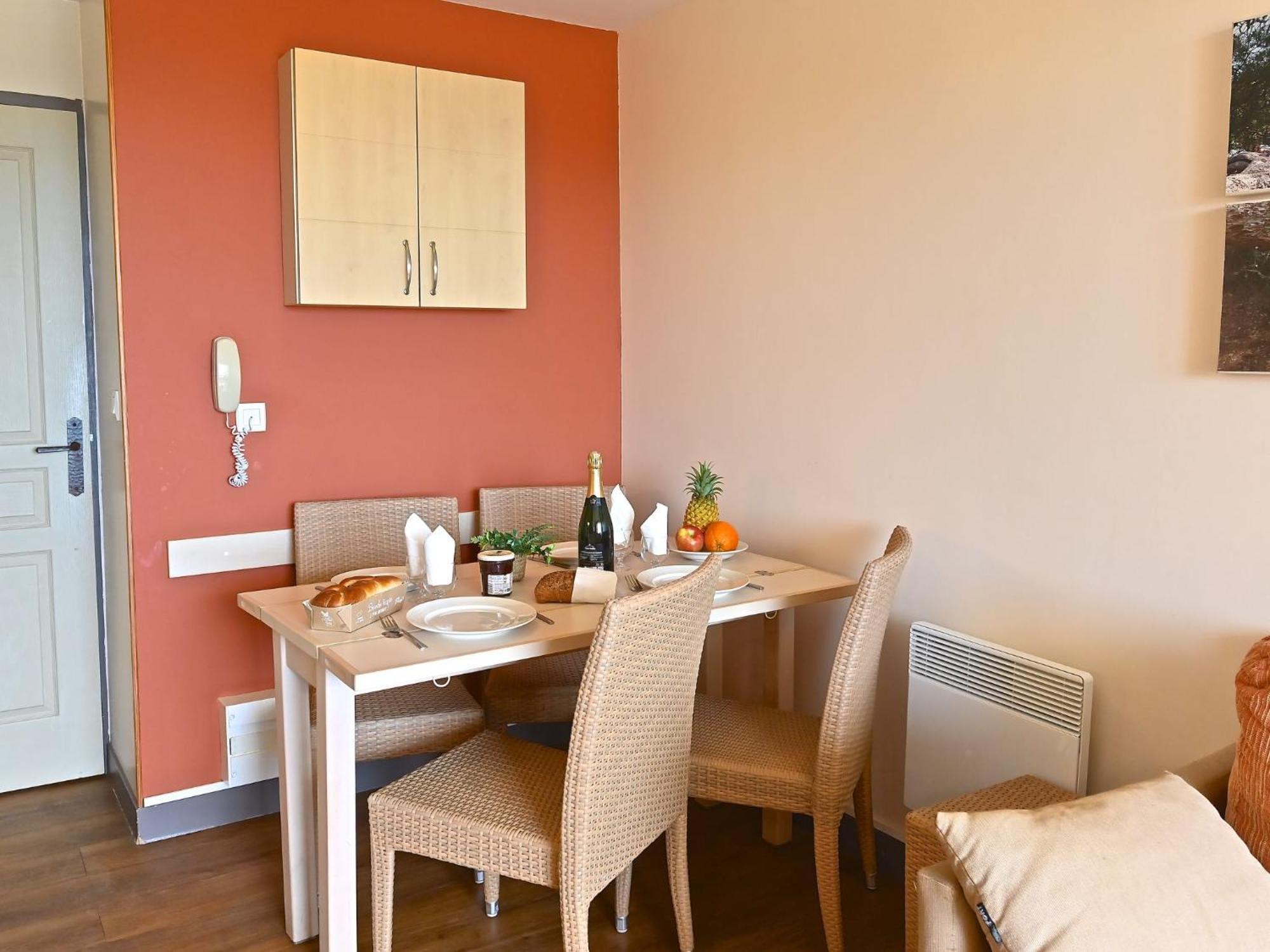 Apartment Village Cap Esterel - Le Village-76 By Interhome Saint-Raphael (Var) Exterior foto